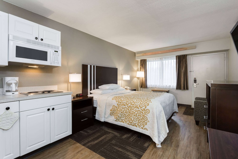 Efficiency, Room, 1 Double Bed, Non Smoking - Photo 1
