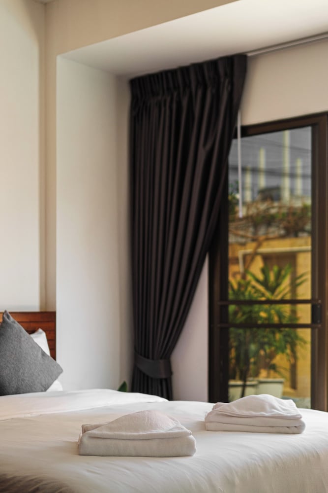 Superior Villa, 3 Bedrooms, Pool View, Corner