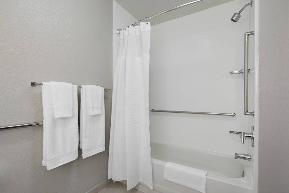 Room, 1 King Bed with Sofa bed (Mobility/Hearing Accessible, Tub) - Photo 4