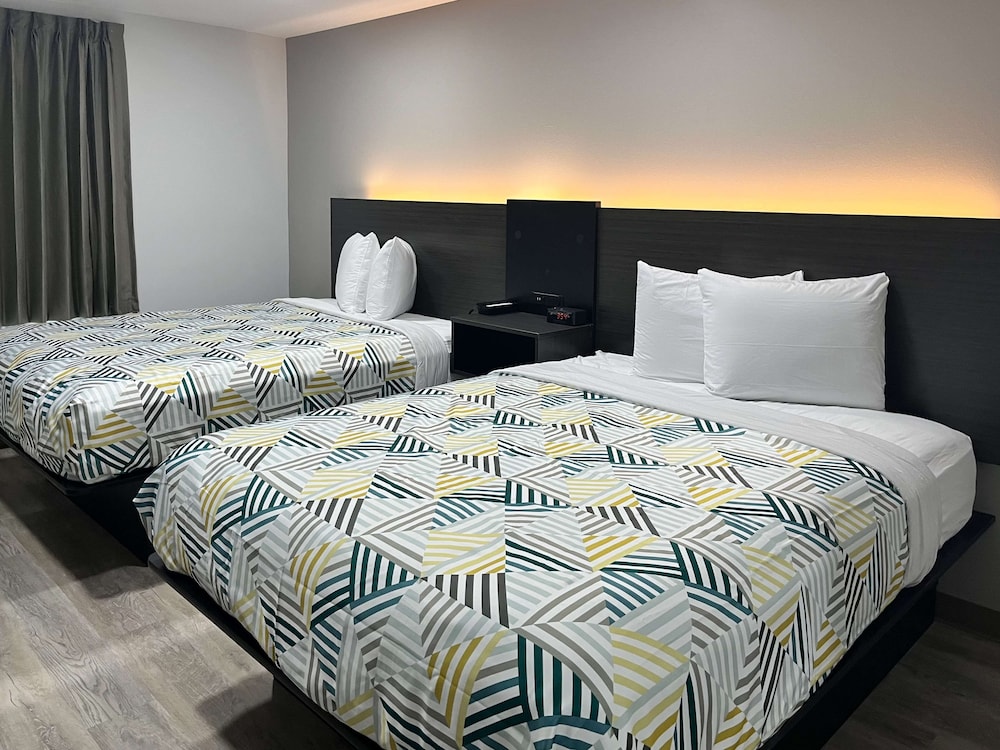 Standard Room, 2 Queen Beds, Non Smoking, Kitchenette - Photo 1