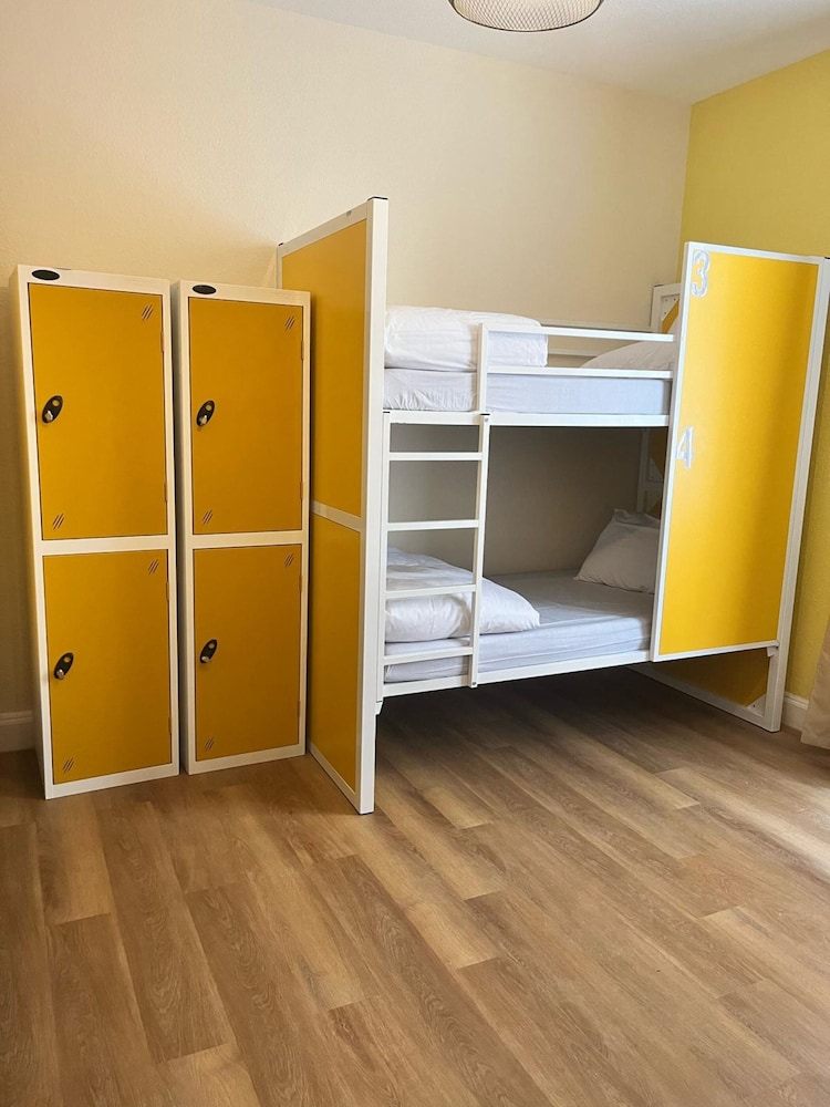 Bed in 4-Bed Female Dorm Shared Bathroom
