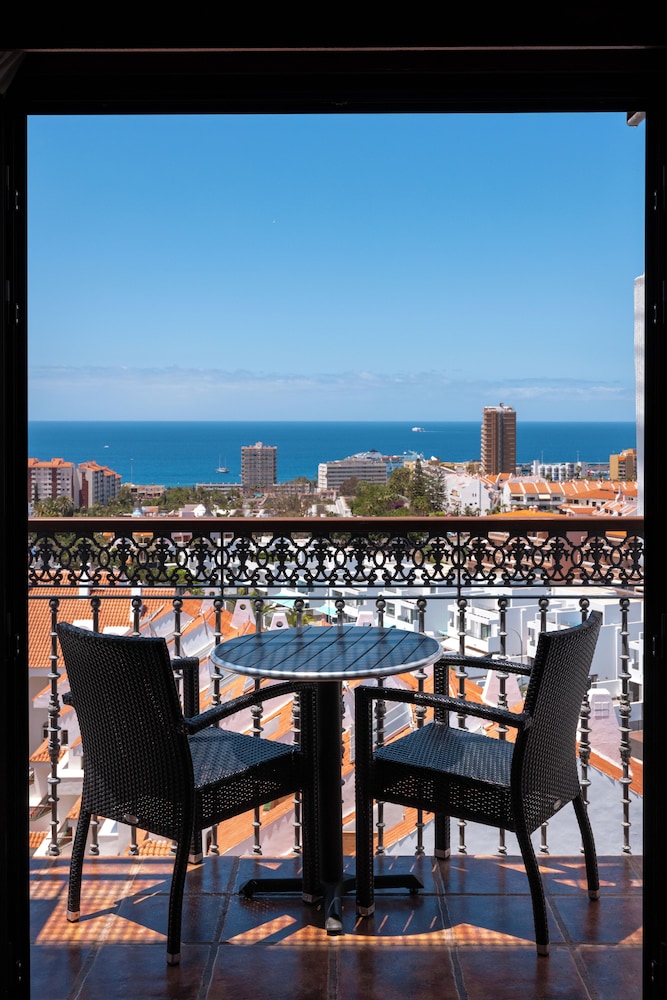 Suite, Sea View - Photo 7