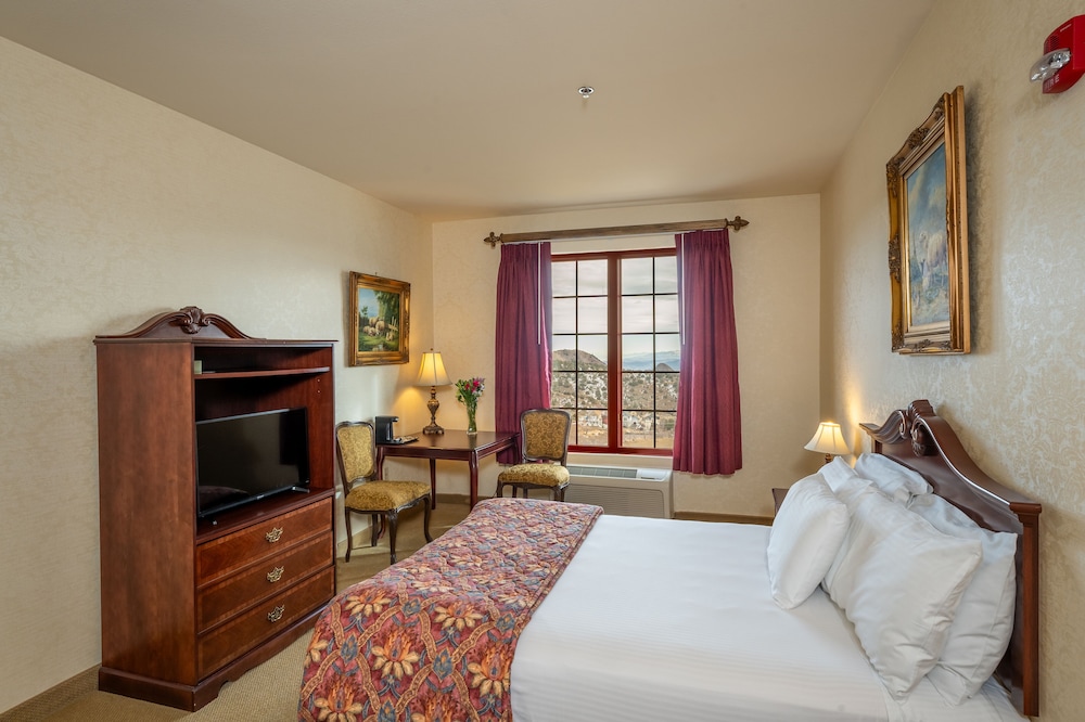 Standard Single Room, 1 King Bed photo 1