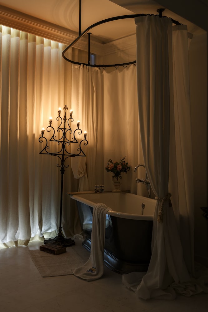 Premium Aegean Room with Partial Sea View - Photo 9
