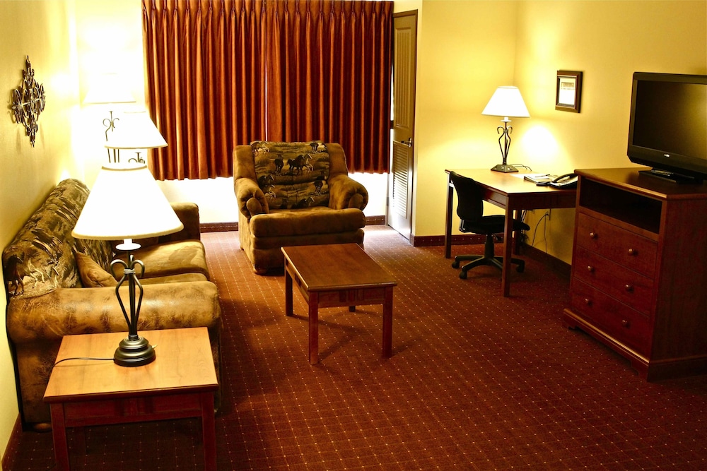 Suite, 2 Bedrooms, Accessible with Kitchen and Living room - Photo 6