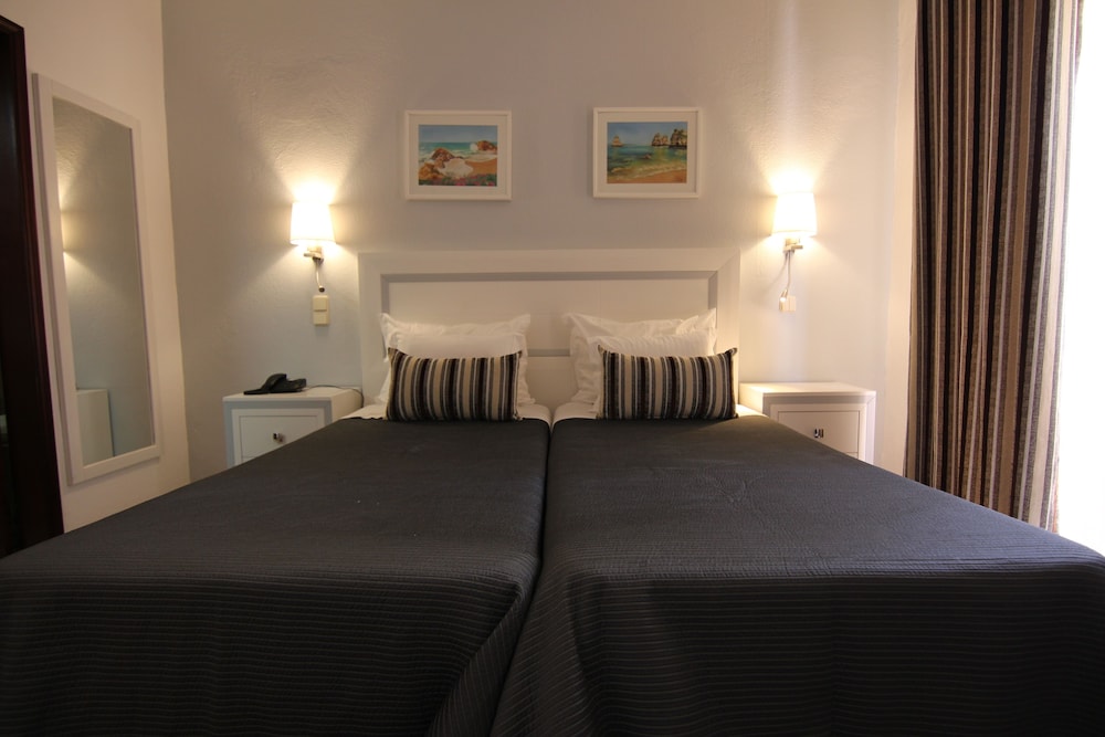 Classic Double or Twin Room, 1 Bedroom - Photo 2
