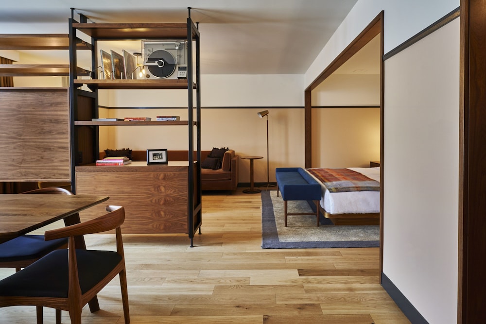 Residence Suite - Photo 1