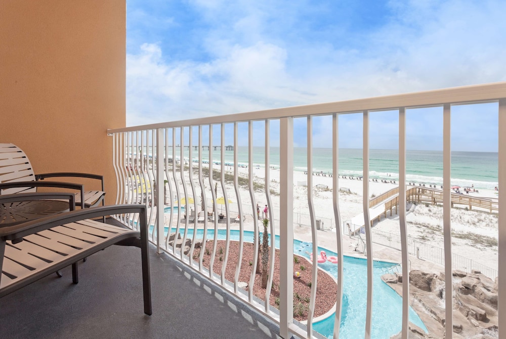 2 Queen Beds, Balcony with Gulf Front View
