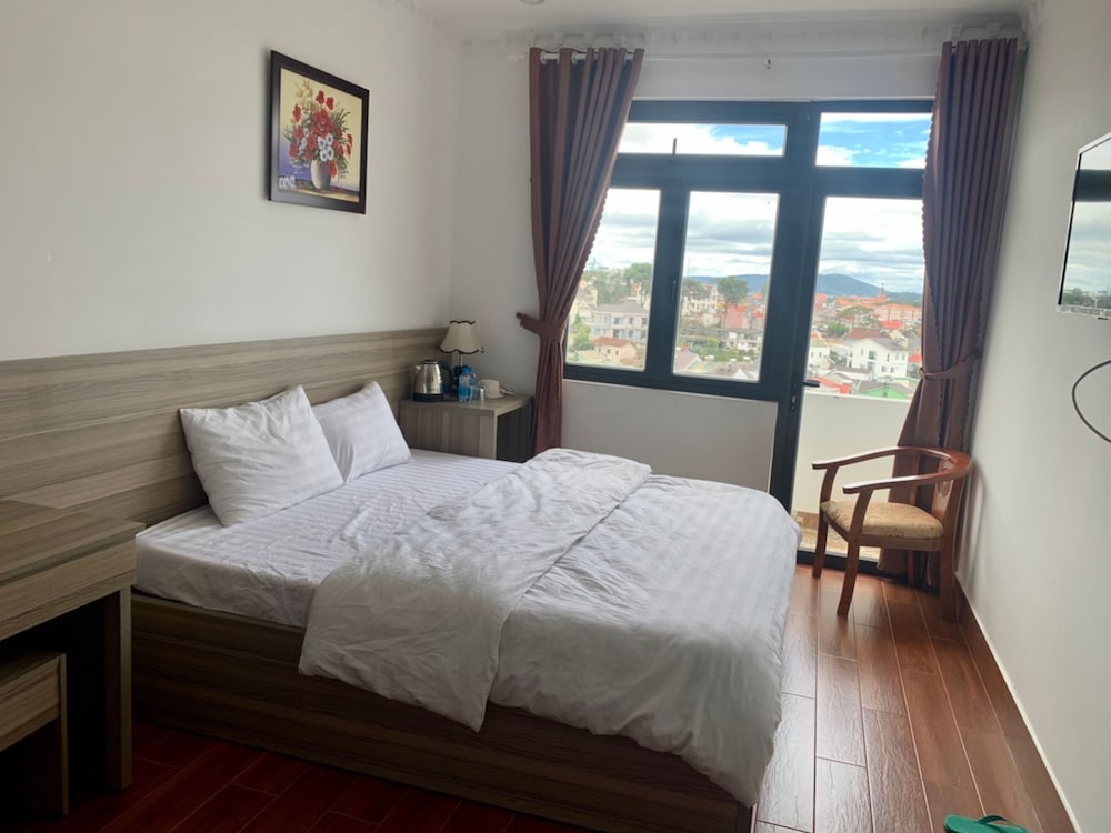 Deluxe Double Room with Balcony