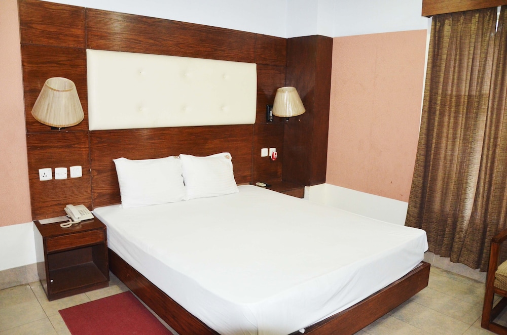 Standard Room photo 2