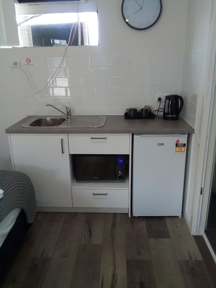 Standard Quadruple Room, 2 Queen Beds photo 1