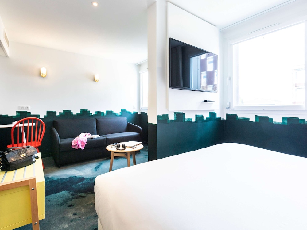 Family Suite, 1 Double Bed with Sofa bed - Photo 6