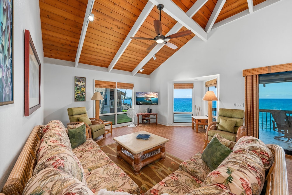 Condo, 3 Bedrooms