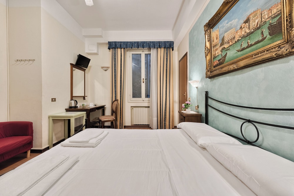 Deluxe Double Room A6 photo 2