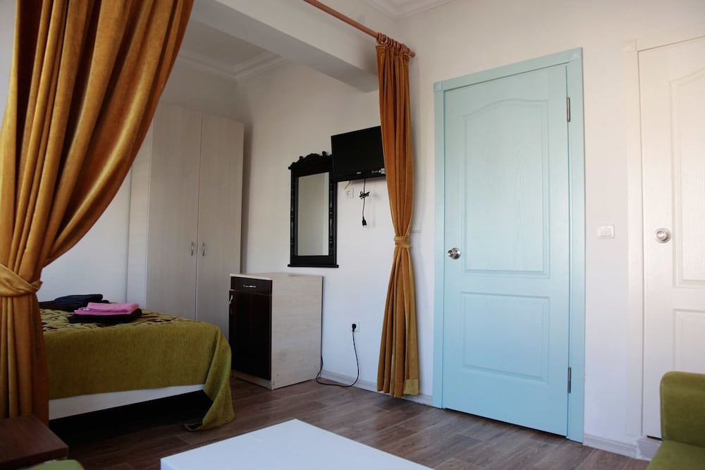 Standard Triple Room photo 3