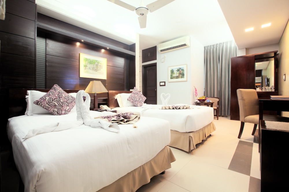 Premier Twin Room photo 3