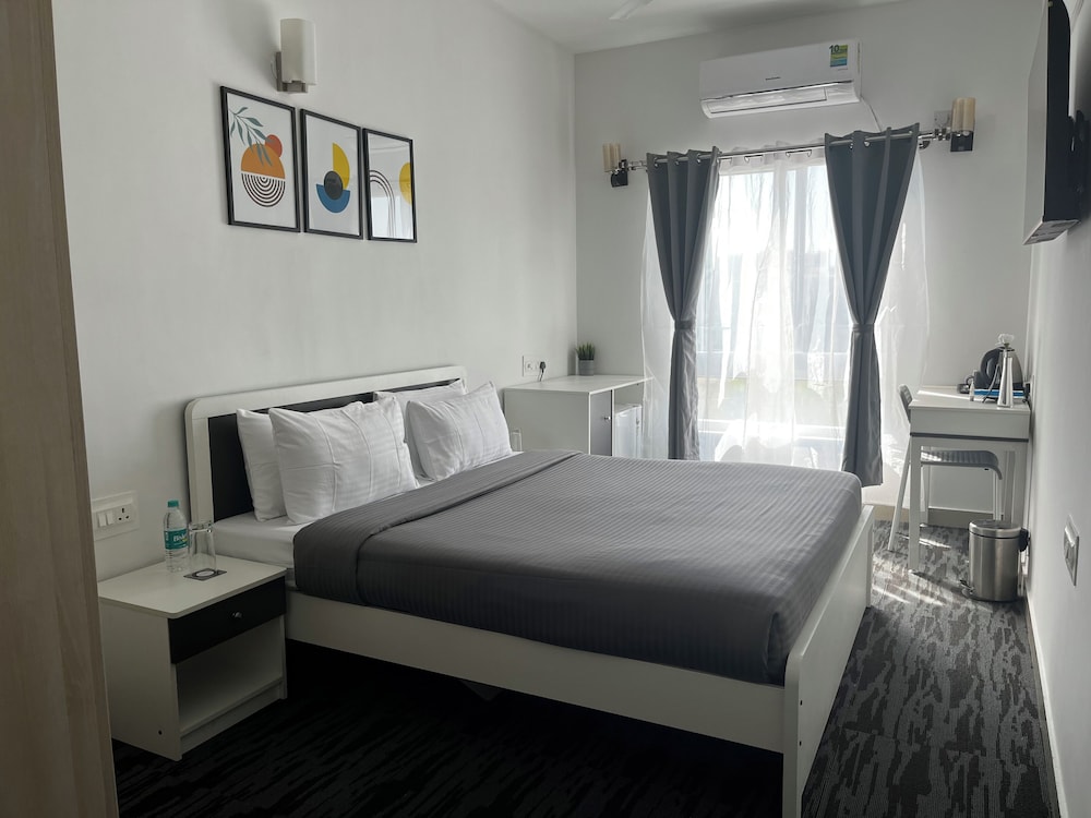 Deluxe Room, 1 Double Bed - Photo 11