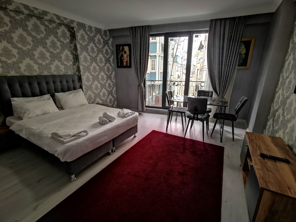 Comfort Apartment photo 1