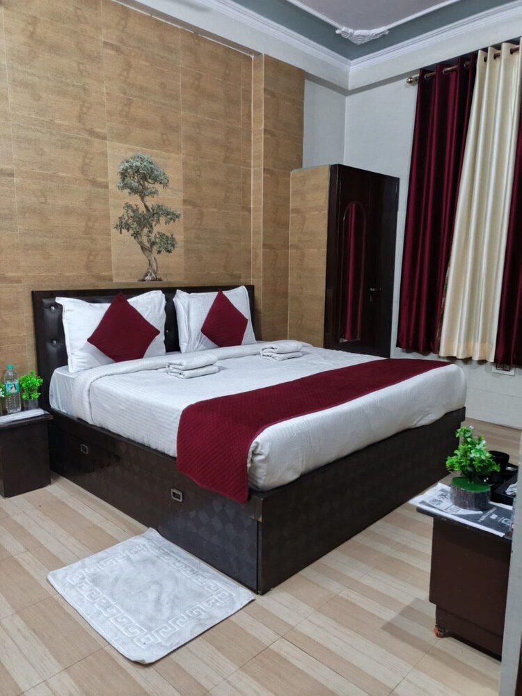 Premium Room, City View
