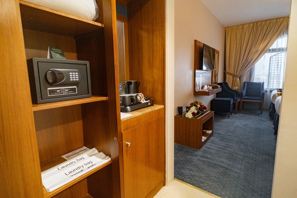 Standard Triple Room photo 3