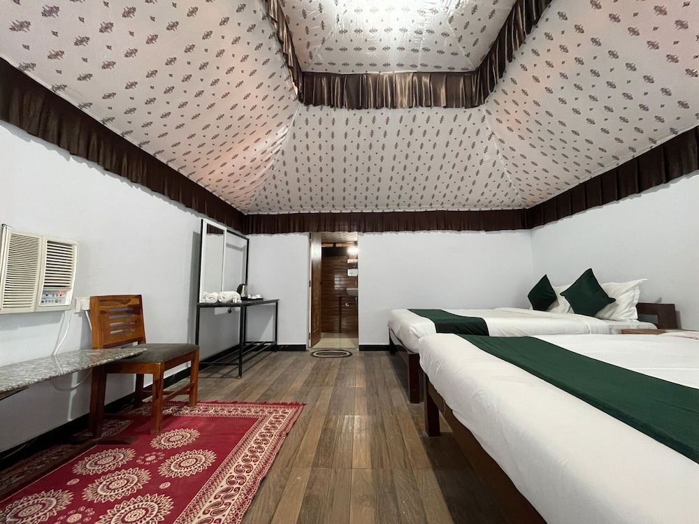 Luxury Tent photo 2