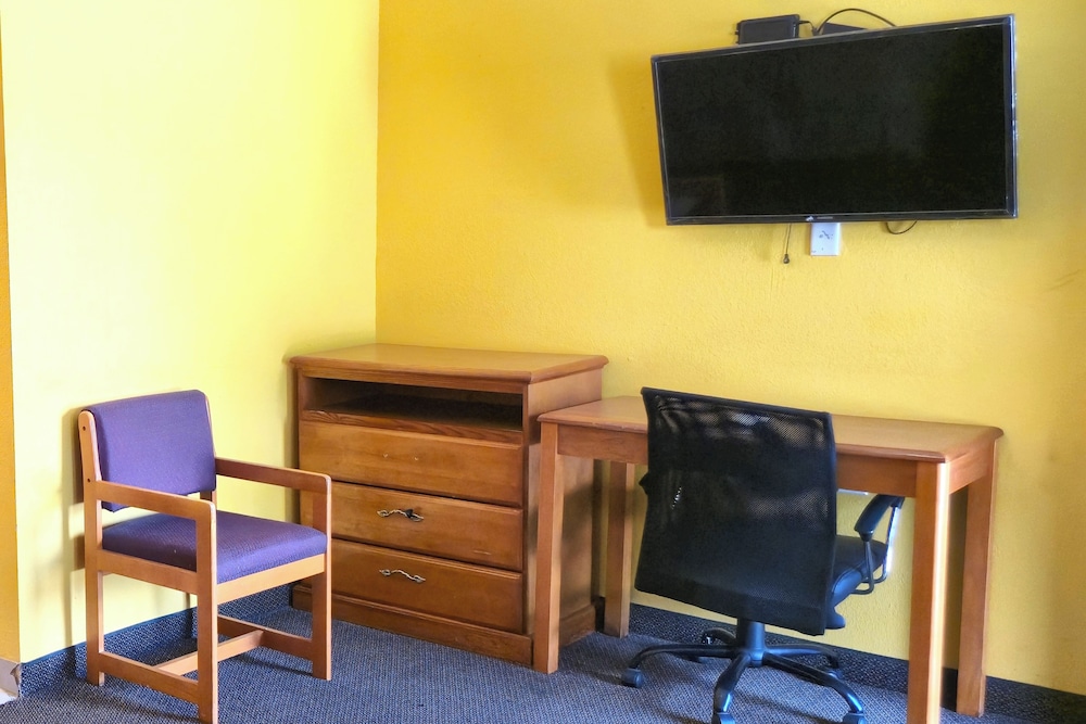 Room, 2 Double Beds, Non Smoking - Photo 2