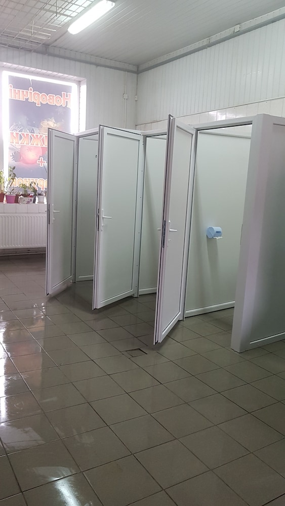 Shared Dormitory, Mixed Dorm, Shared Bathroom (8 Beds) photo 3