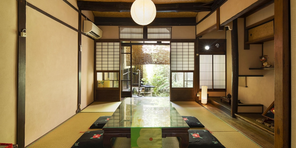 Traditional House (check-in instructions to be e-mailed) photo 2