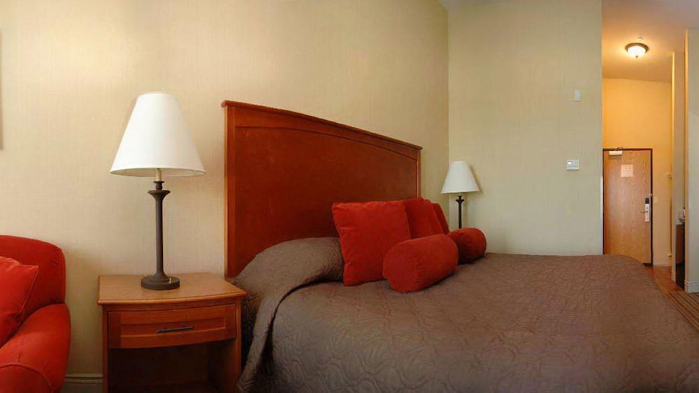 Standard Room, 1 King Bed - Photo 2