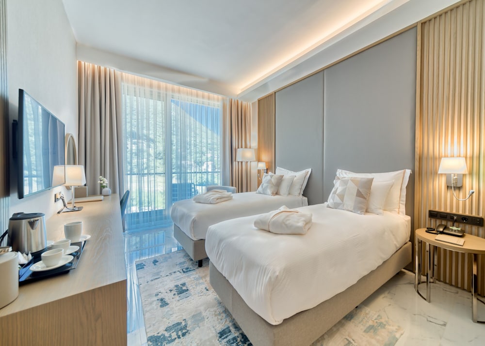Room, 2 Twin Beds - Photo 3