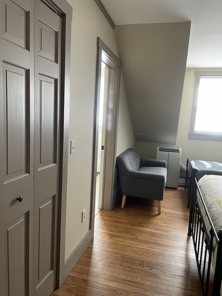The Vermonter Room photo 2