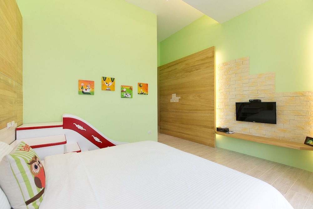 Gallery Double Room, 1 Queen Bed photo 3