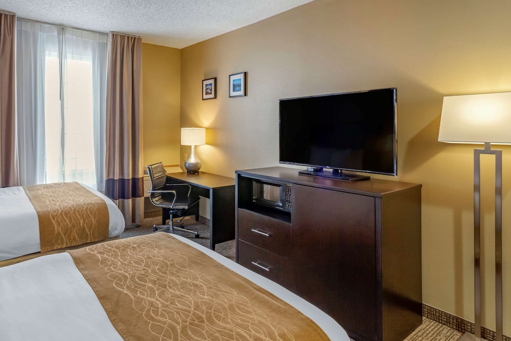 Room, Multiple Beds, Non Smoking - Photo 2