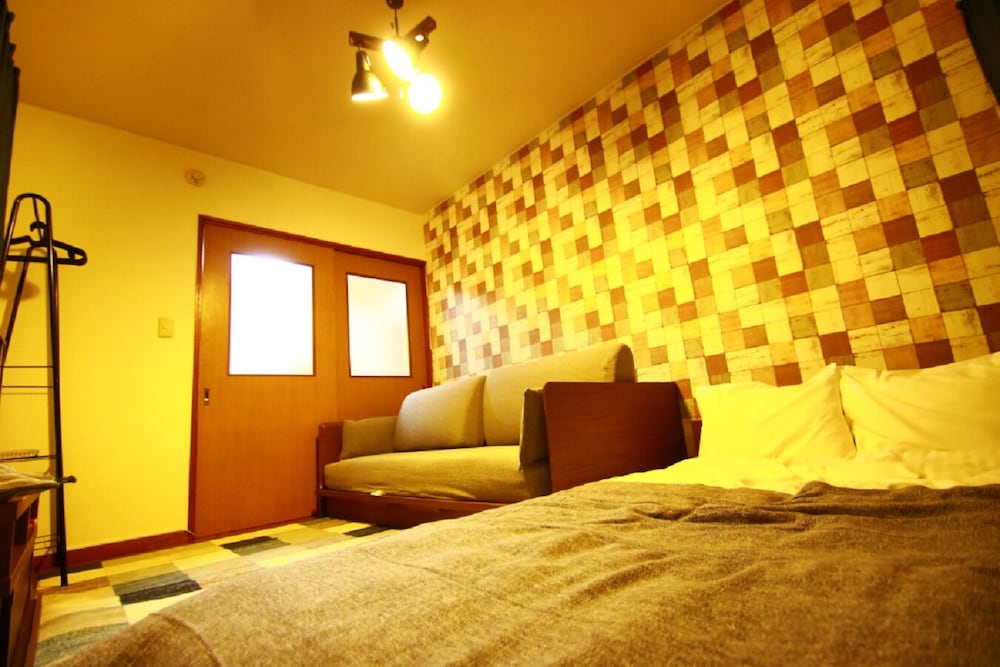 2 Bedrooms Apartment photo 3
