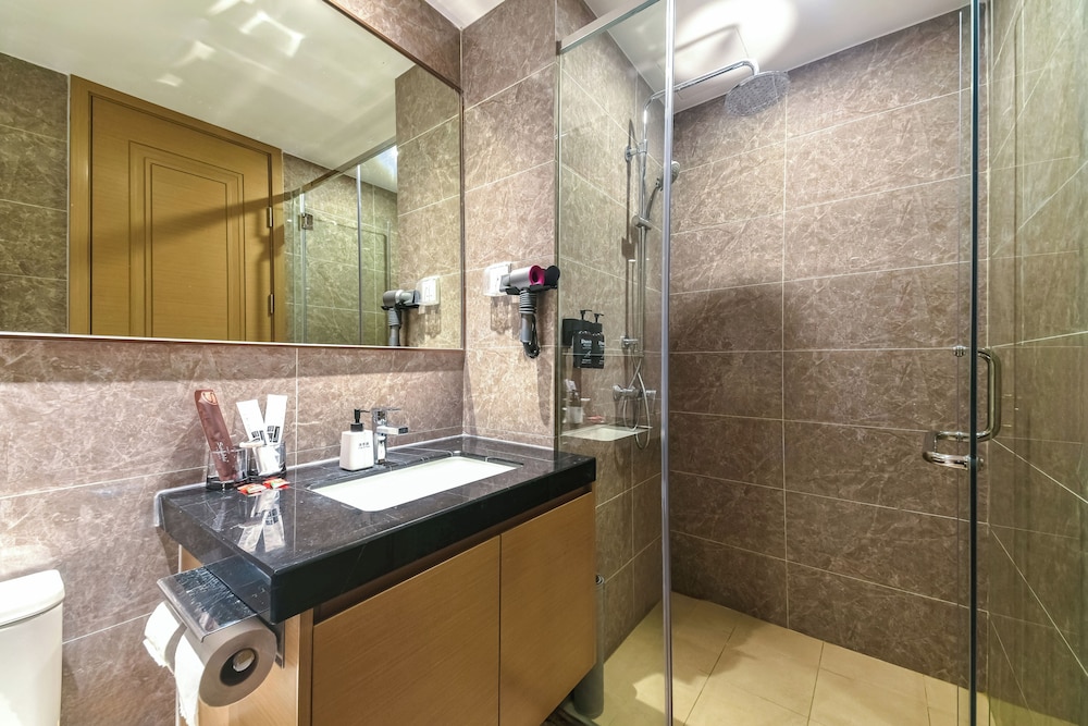 JB R&F Cove Seaview Bay 1BR Unit (Kitchen/Refrigerator/Washing Machine/Free Parking)