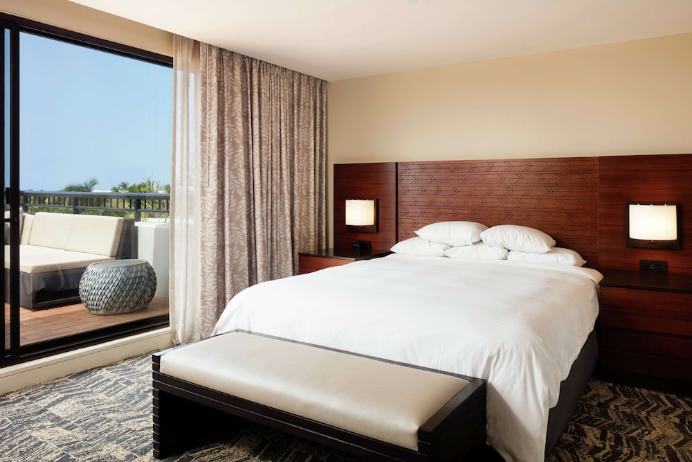 Palace One Bedroom Suite, 1 King Bed, Ocean View