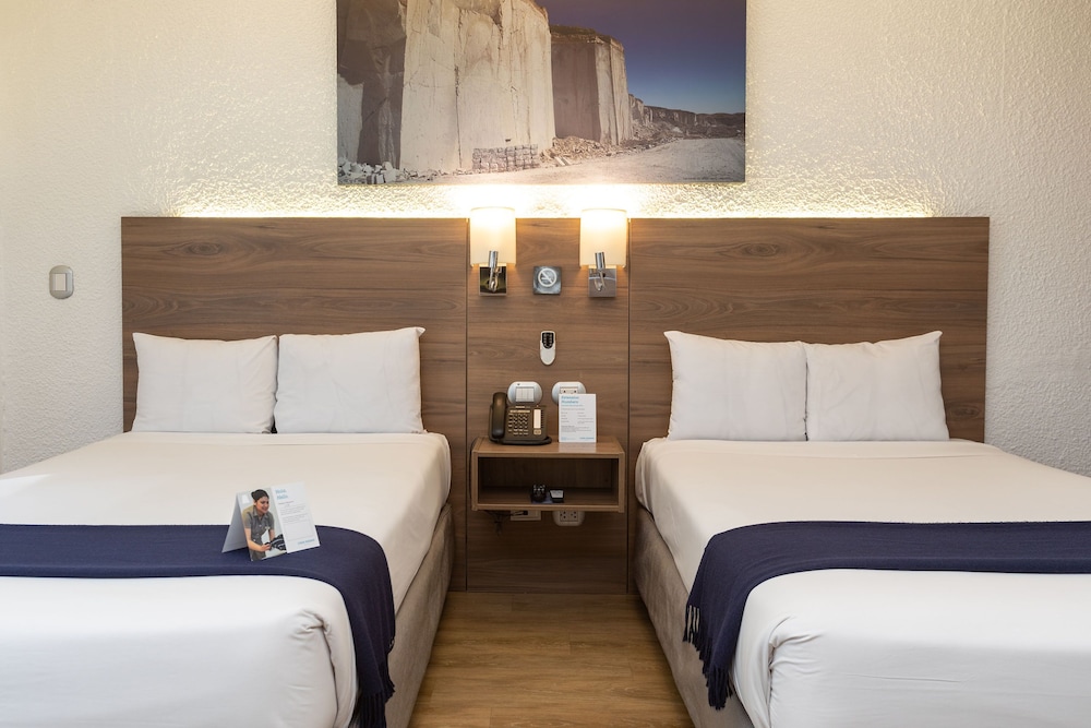 Superior Twin Room, Multiple Beds - Photo 1