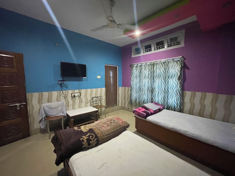 Basic Double Room photo 2