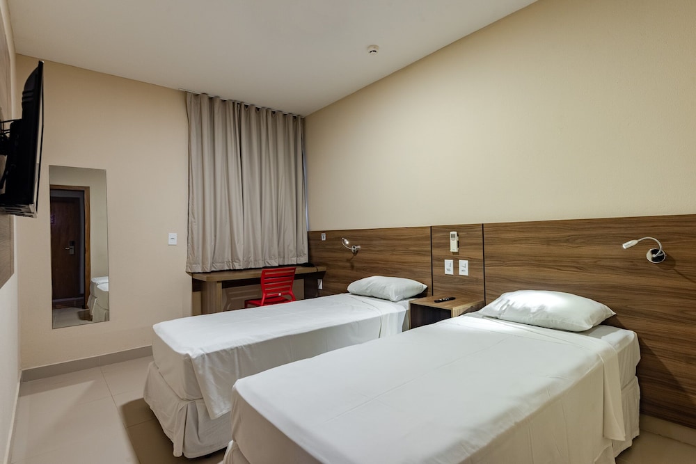 Standard Suite, 2 Twin Beds - Photo 1