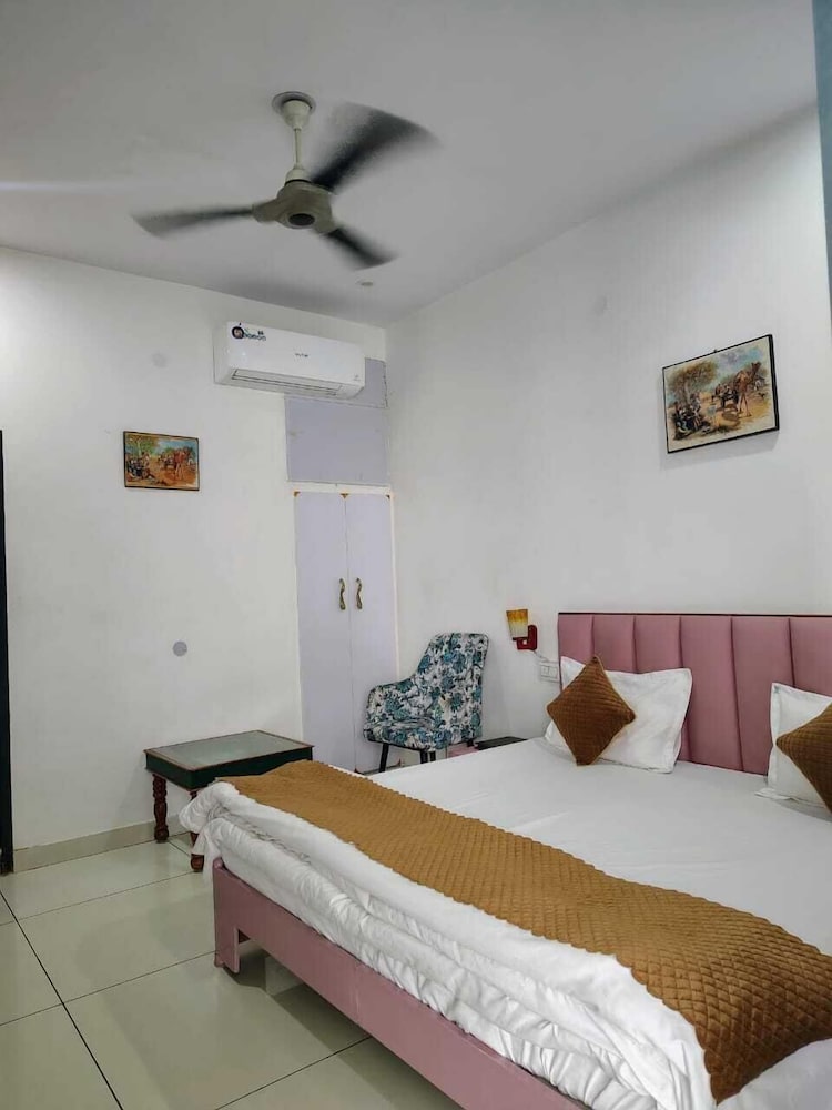 Luxury Room photo 1