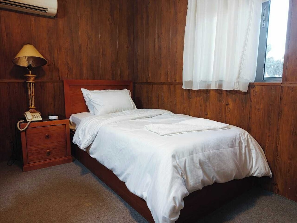Classic Single Room, City View