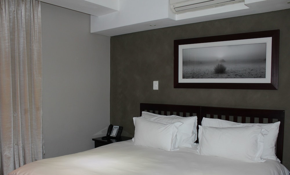 One Bedroom Apartment
