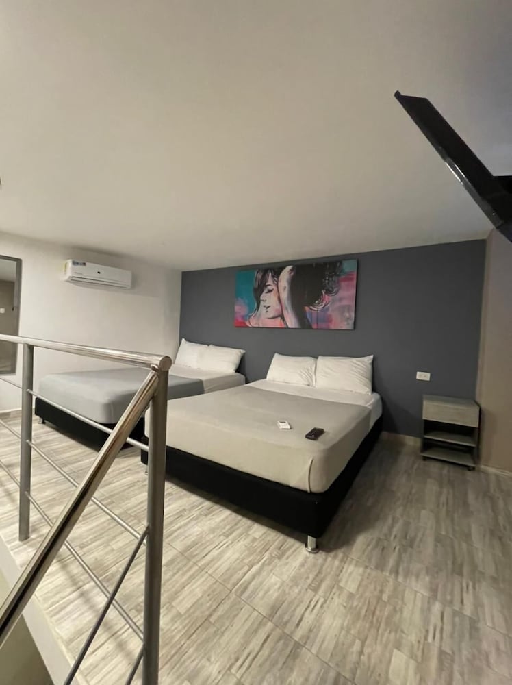 Family Quadruple Room photo 3