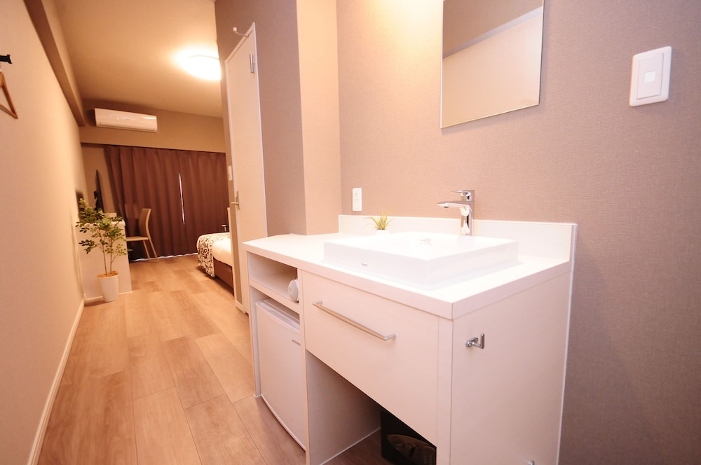 Standard Double Room, Non Smoking - Photo 4