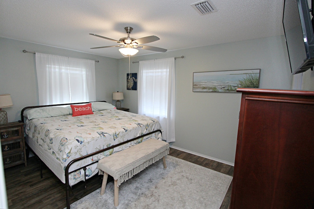 House, Multiple Beds, Patio, Garden View (The Peaceful One) photo 2