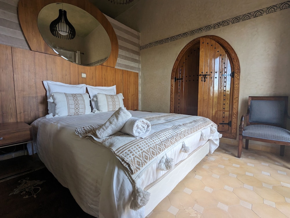 Family Suite, Private Bathroom, Garden View photo 1