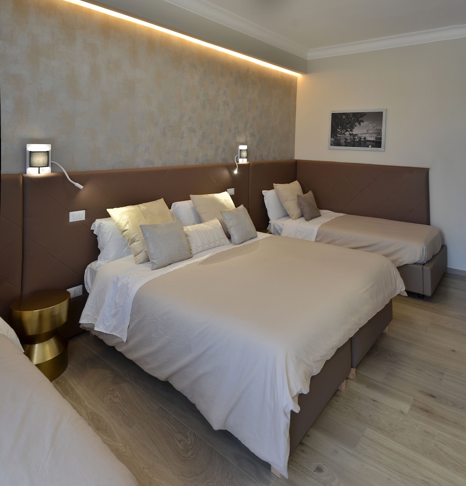 Quadruple Room photo 2