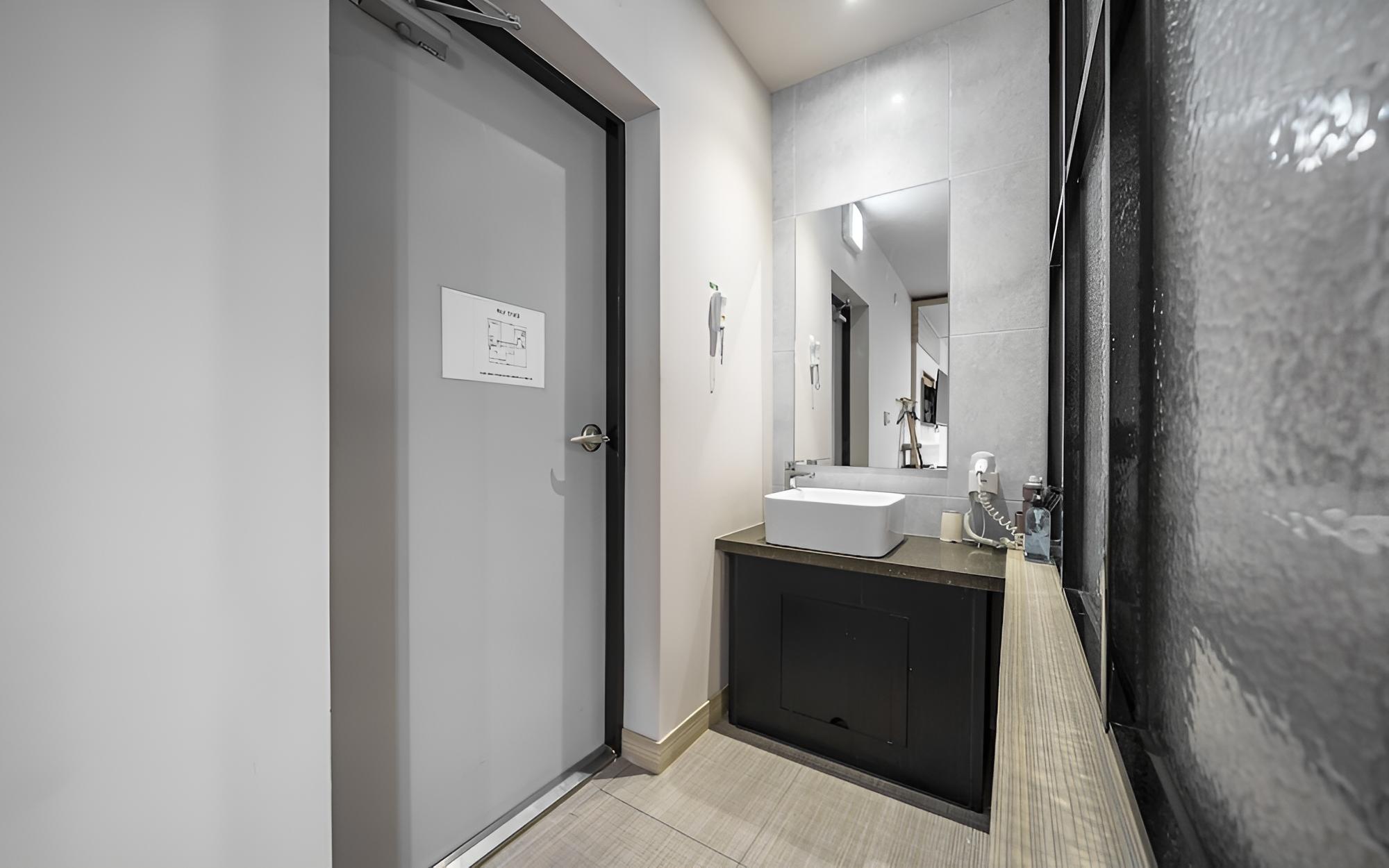 Room (DUPLEX event room (duplex spa)) - Photo 12