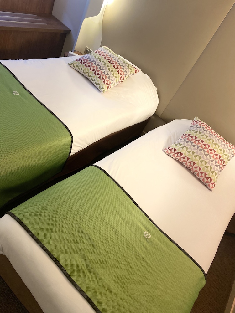 Standard Room, Multiple Beds photo 2