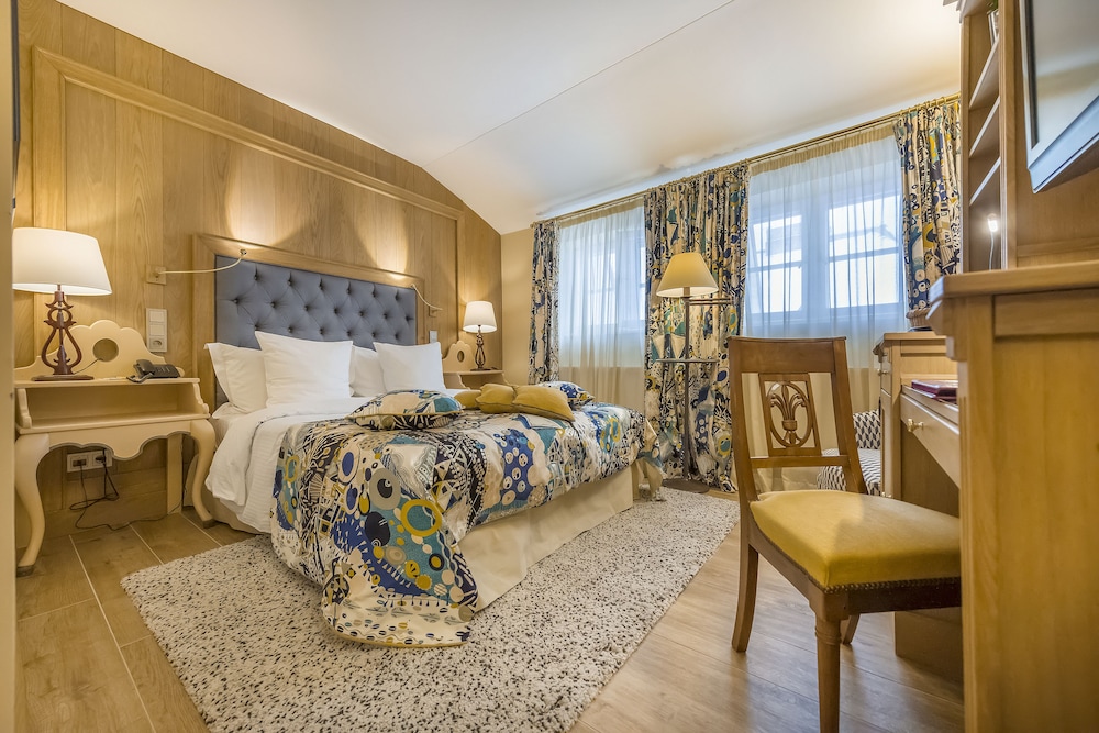 Classic Double Room
